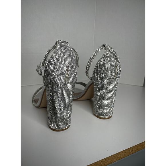 Steve Madden Carrson Crystal Heels Silver Size 10 - Picture 9 of 12